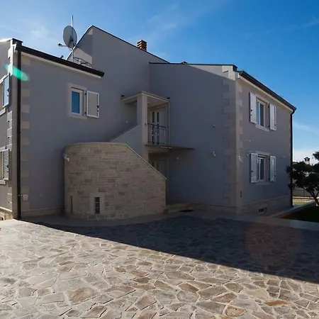 Solaris Deluxe 2 Bedrooms *